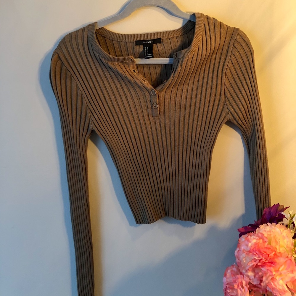 Body complementing sweater!